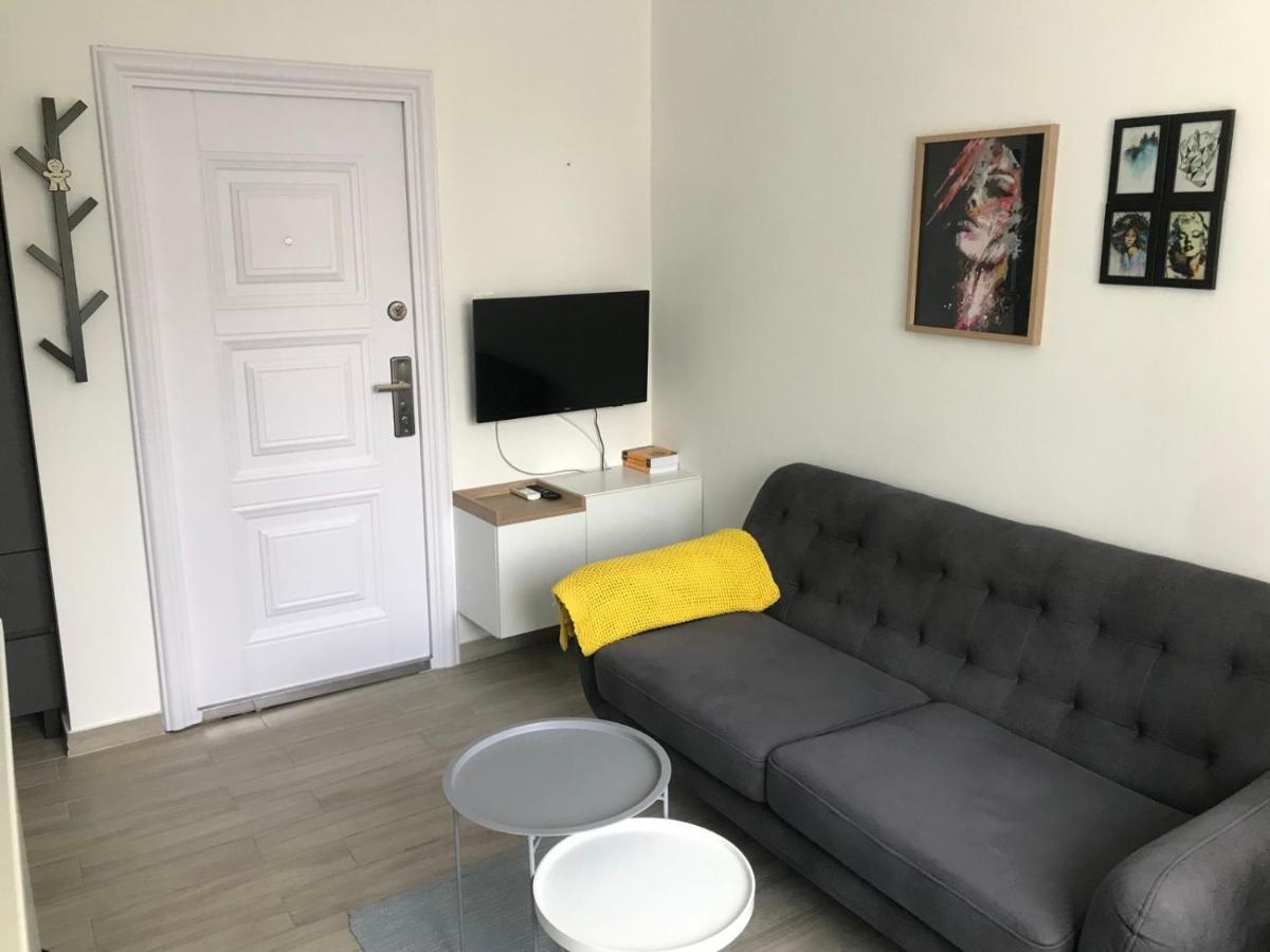 Home Apartment Luna 1 スコピエ エクステリア 写真