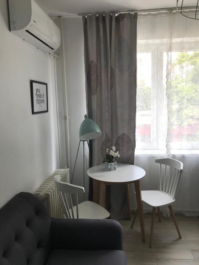 Home Apartment Luna 1 スコピエ エクステリア 写真